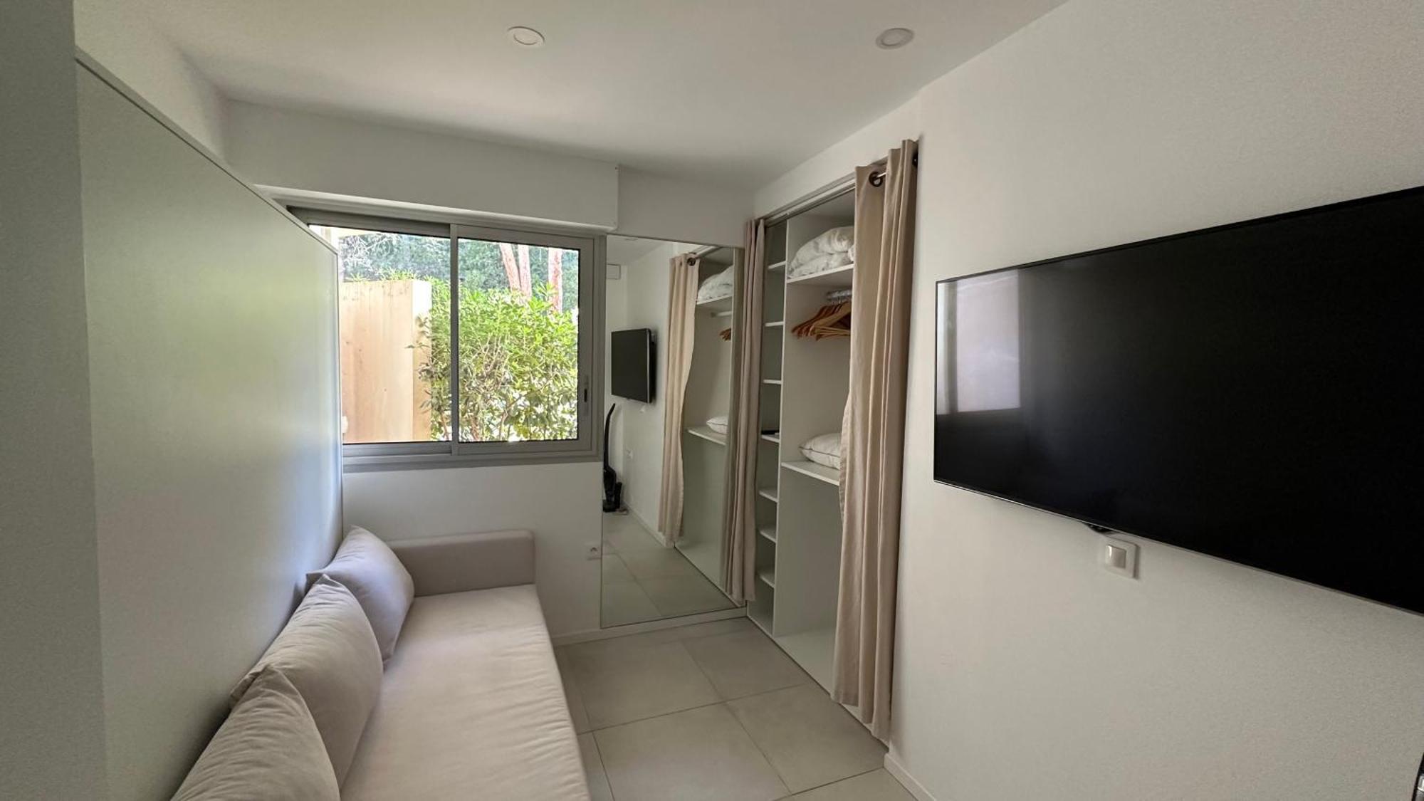 Appartement 2 Chambres Vue Mer Panoramique, Proche Croisette Cannes Vallauris Zewnętrze zdjęcie
