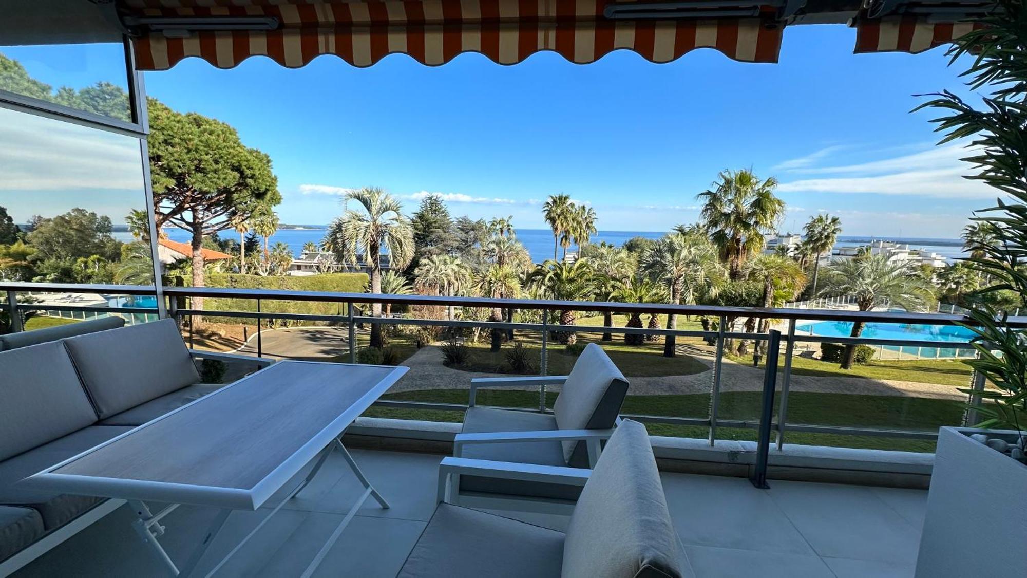 Appartement 2 Chambres Vue Mer Panoramique, Proche Croisette Cannes Vallauris Zewnętrze zdjęcie