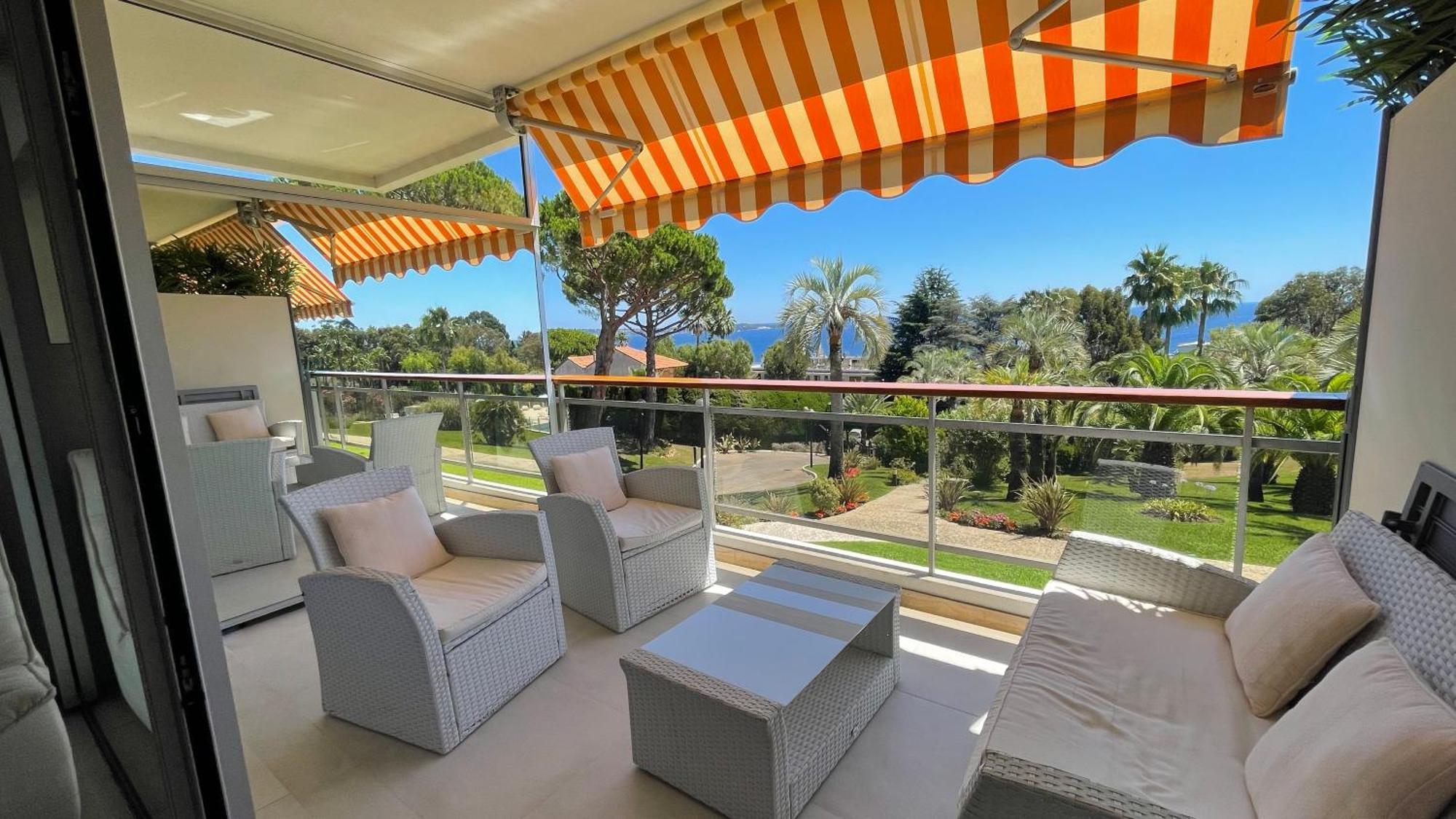 Appartement 2 Chambres Vue Mer Panoramique, Proche Croisette Cannes Vallauris Zewnętrze zdjęcie